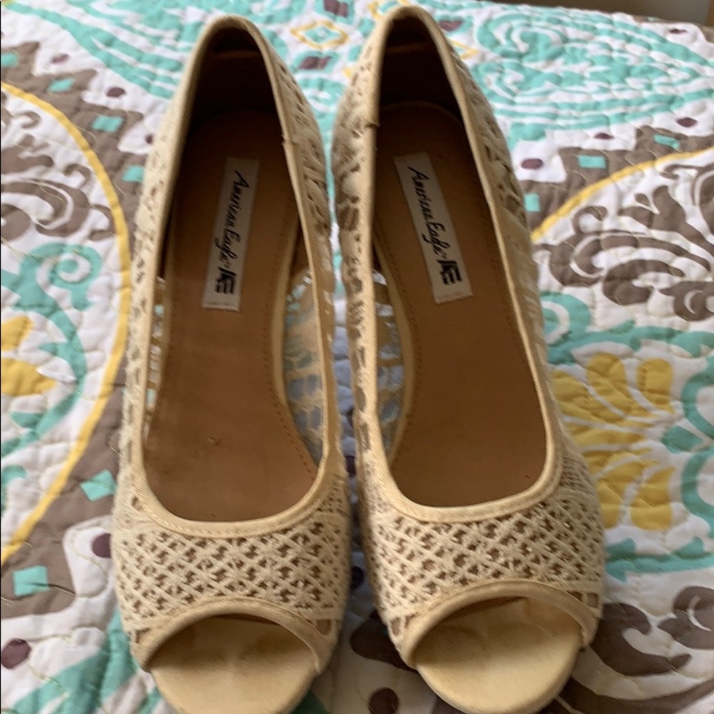White American Eagle Sandals